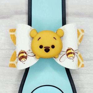 Winnie the Pooh Magic Band Bow